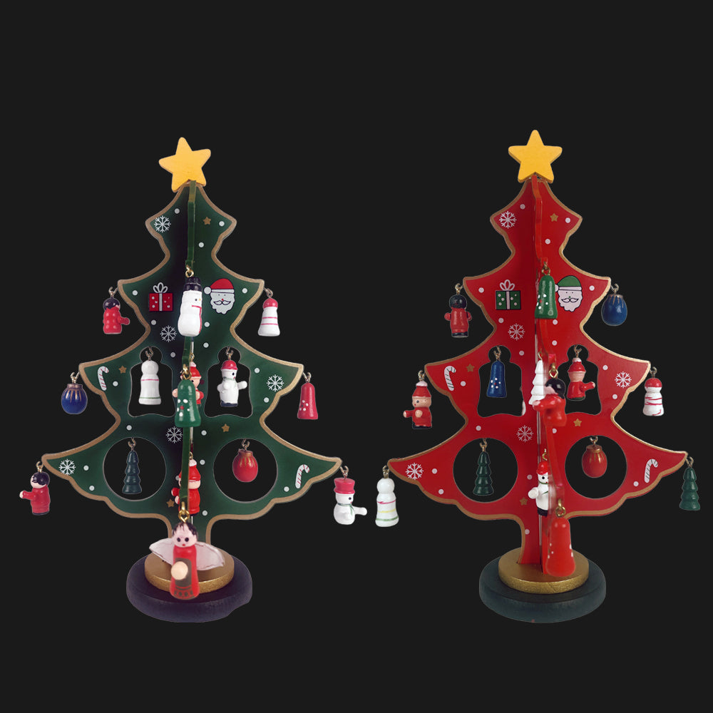 Weihnachtsbäume aus Holz – jeder mit 20 handbemalten Figuren, rot oder grün