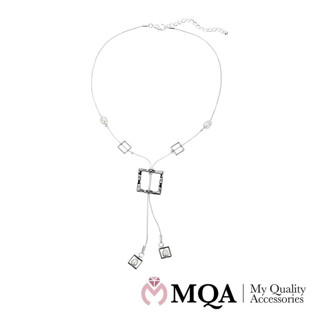 Halskette silberfarbig