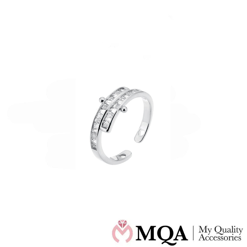 Ring, silberfarben mit Glassteinen