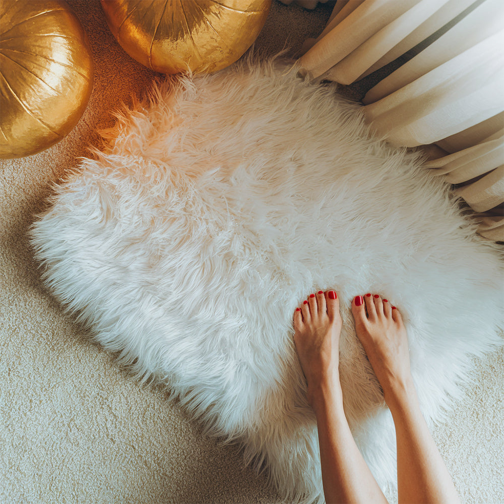 Faux-Fur-Teppich 60 x 90 cm – Weiß