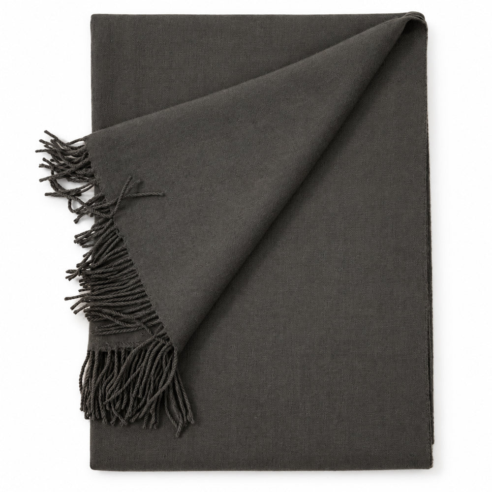 Eleganter Schal mit Fransen – In mehreren schönen Farben  – 70 x 180 cm – 200 g.