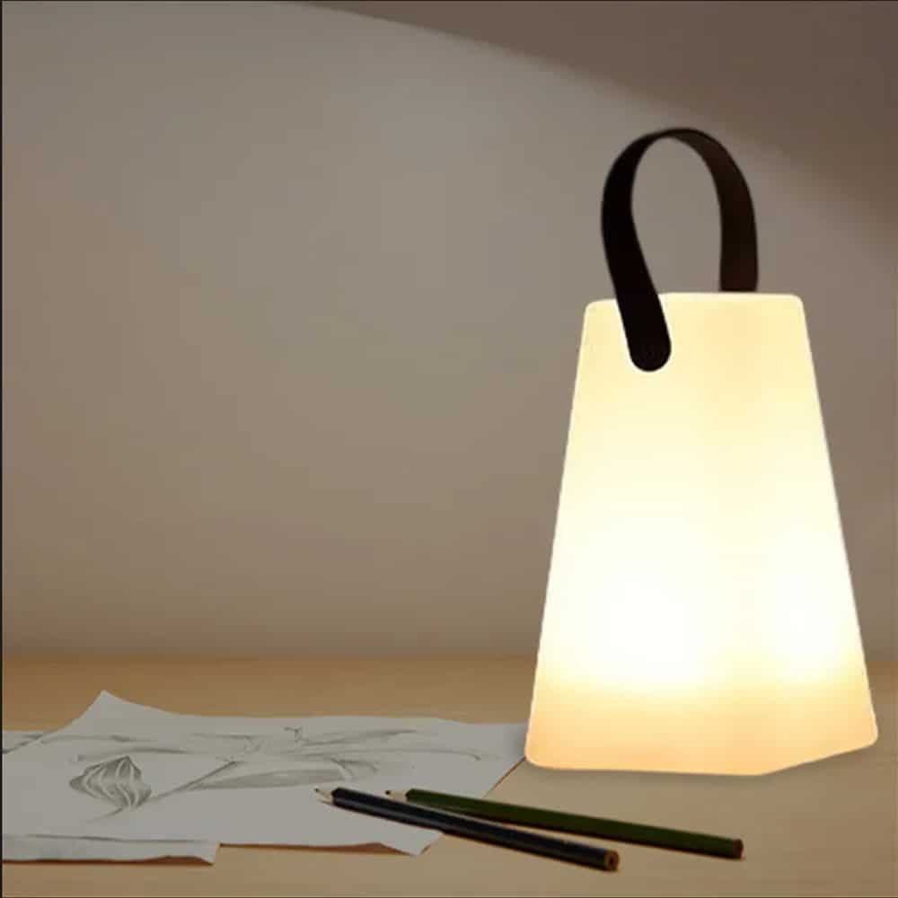 Tischleuchte LED mit Griff - quadratisch oder oval - RGB-Farbwechsel