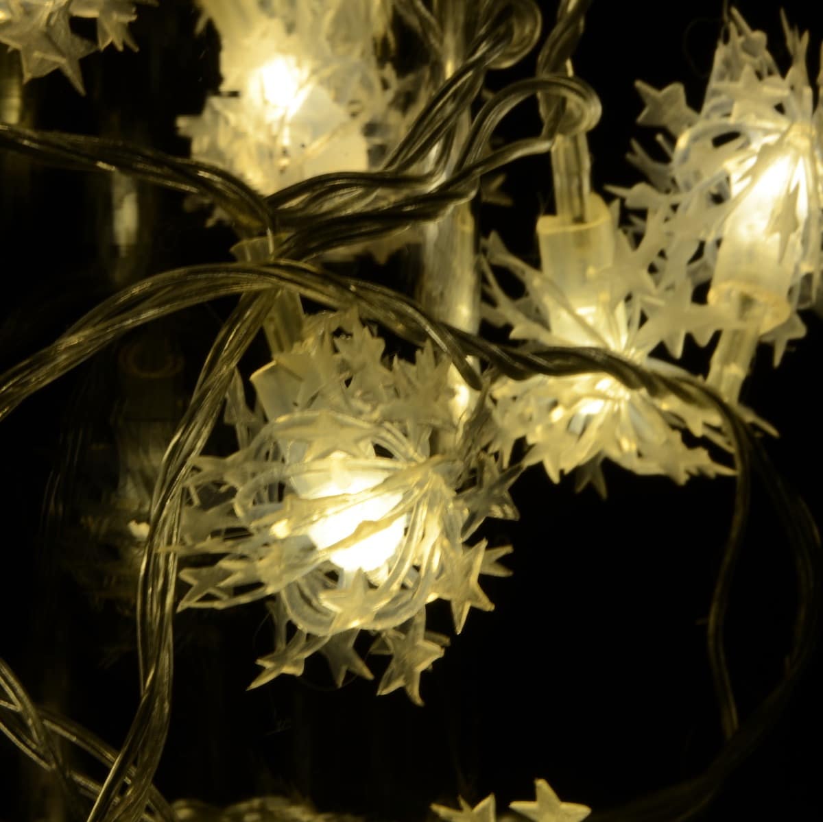 LED-Lichterkette mit 20 Sternkugeln - Weiß (3 Meter)