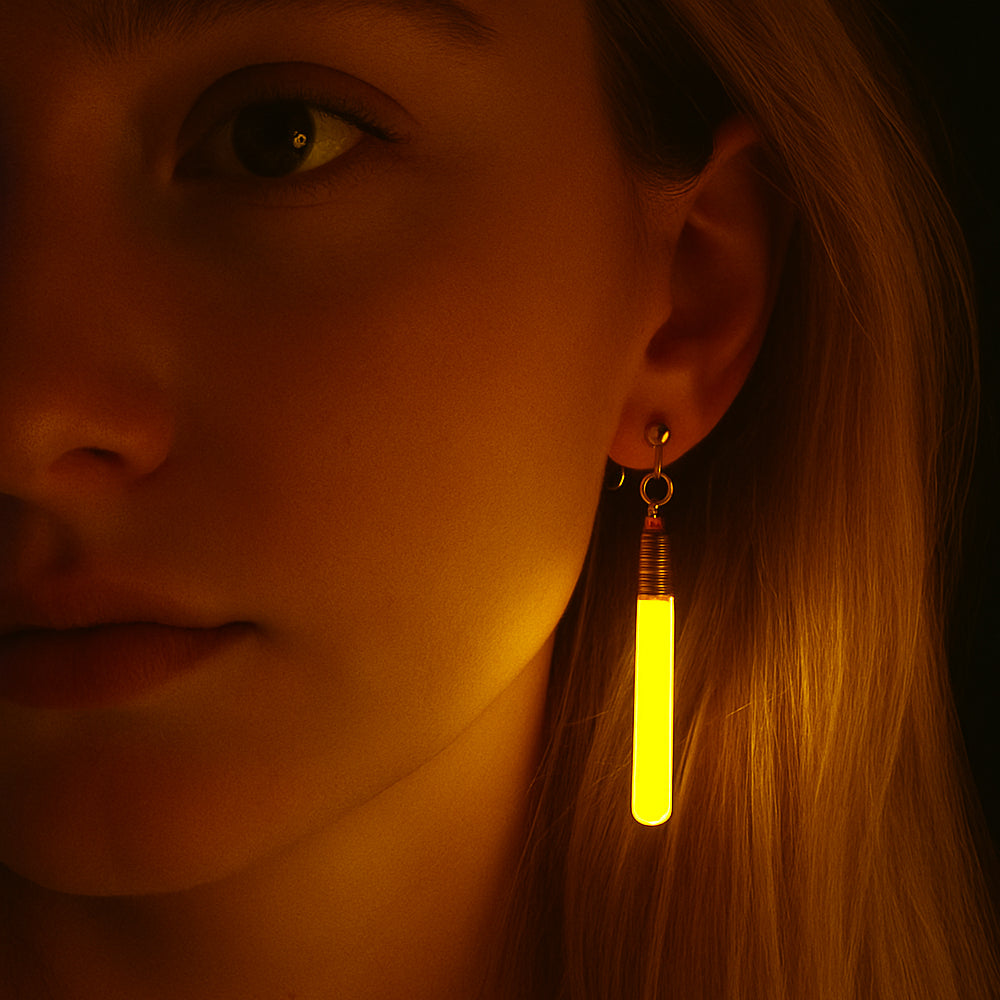 Glow-in-the-dark Ohrringe – Dreh das Licht und die Party auf!