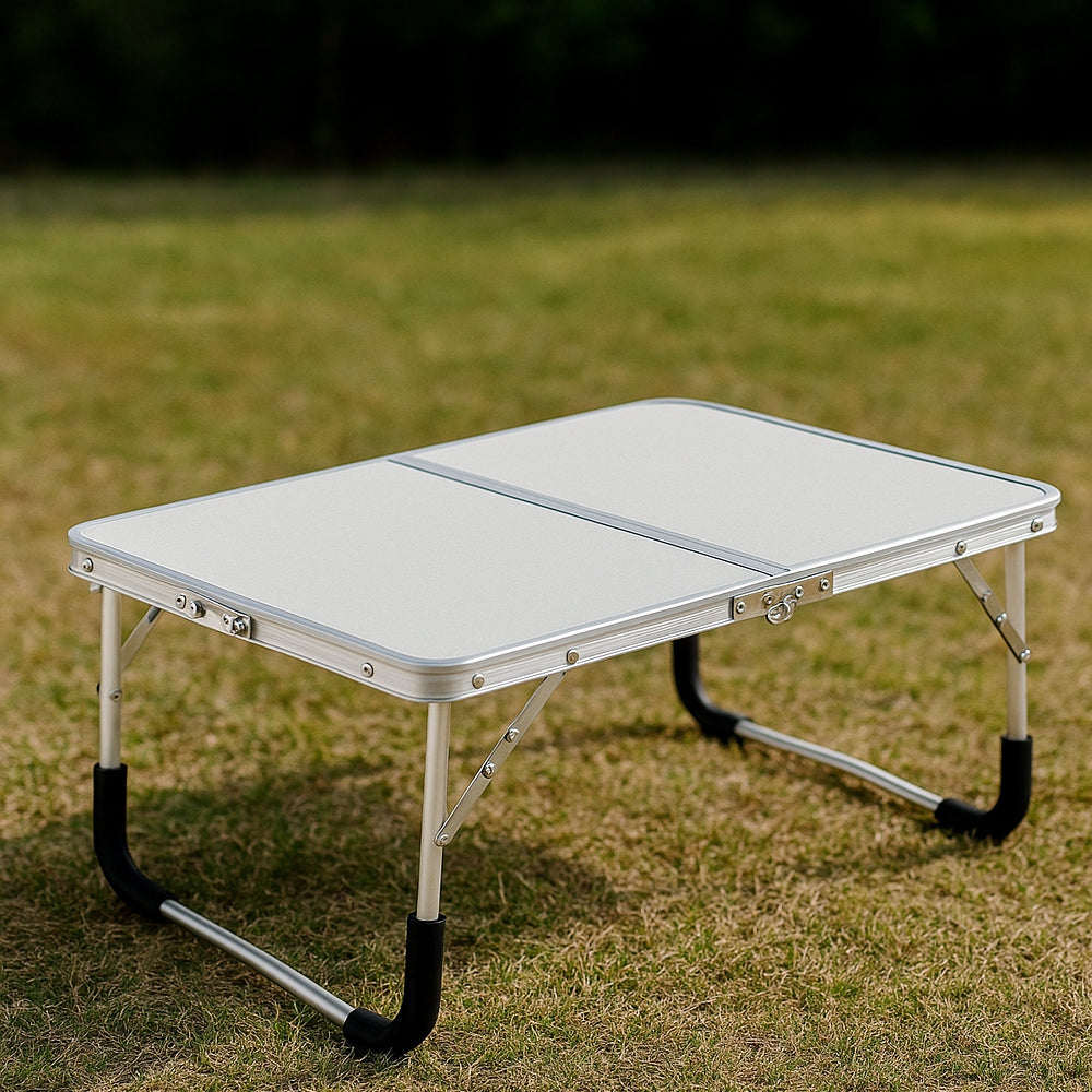 Klappbarer leichter Campingtisch aus Aluminium