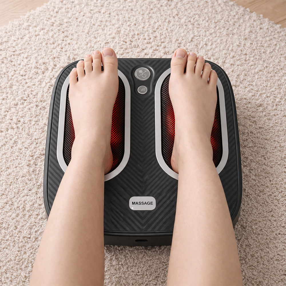 Fußmassage mit Wärme, Vibration und rotierender Massage