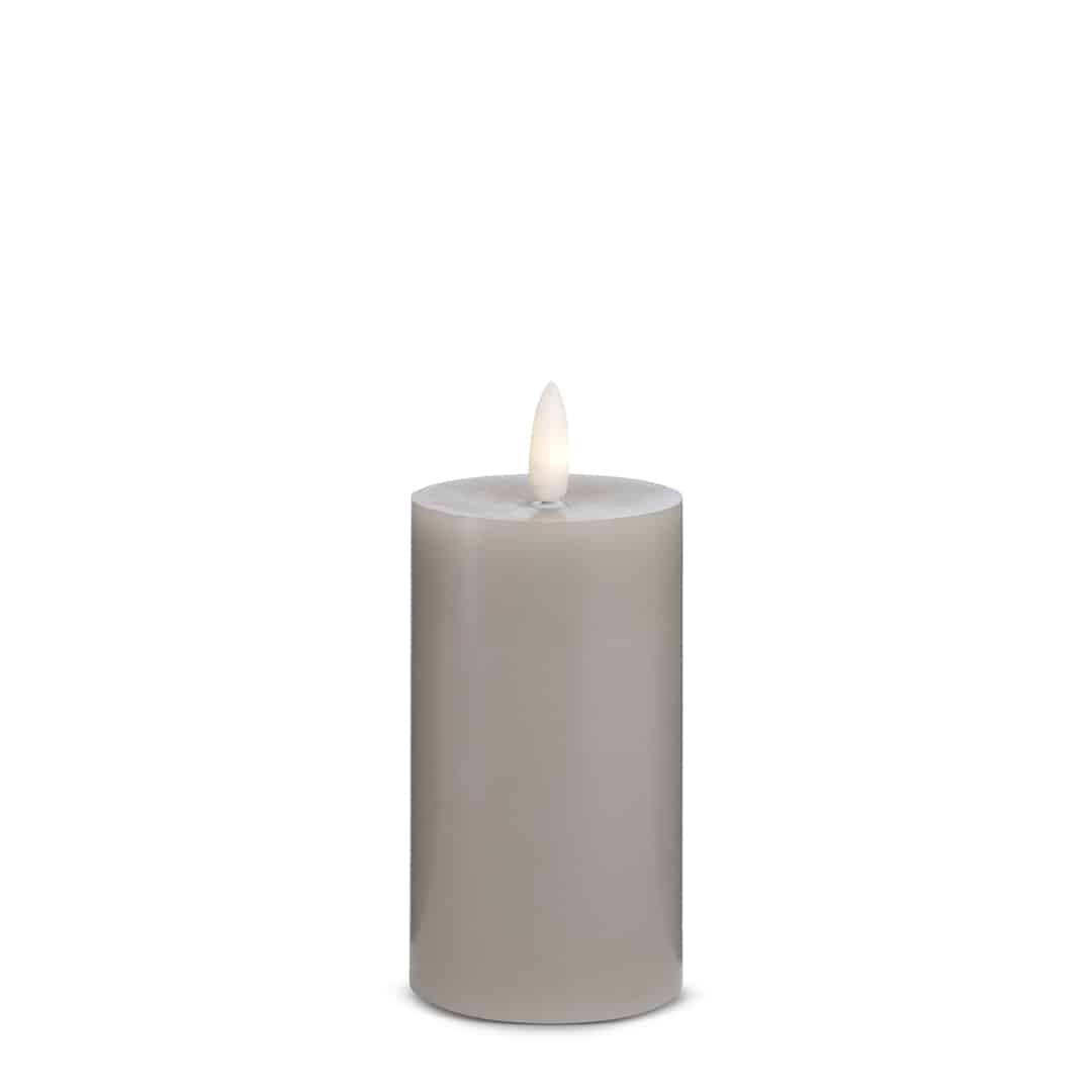 LED Kerze (1 Stück) mit realistischer 3D Flamme 5 x 12,5 cm