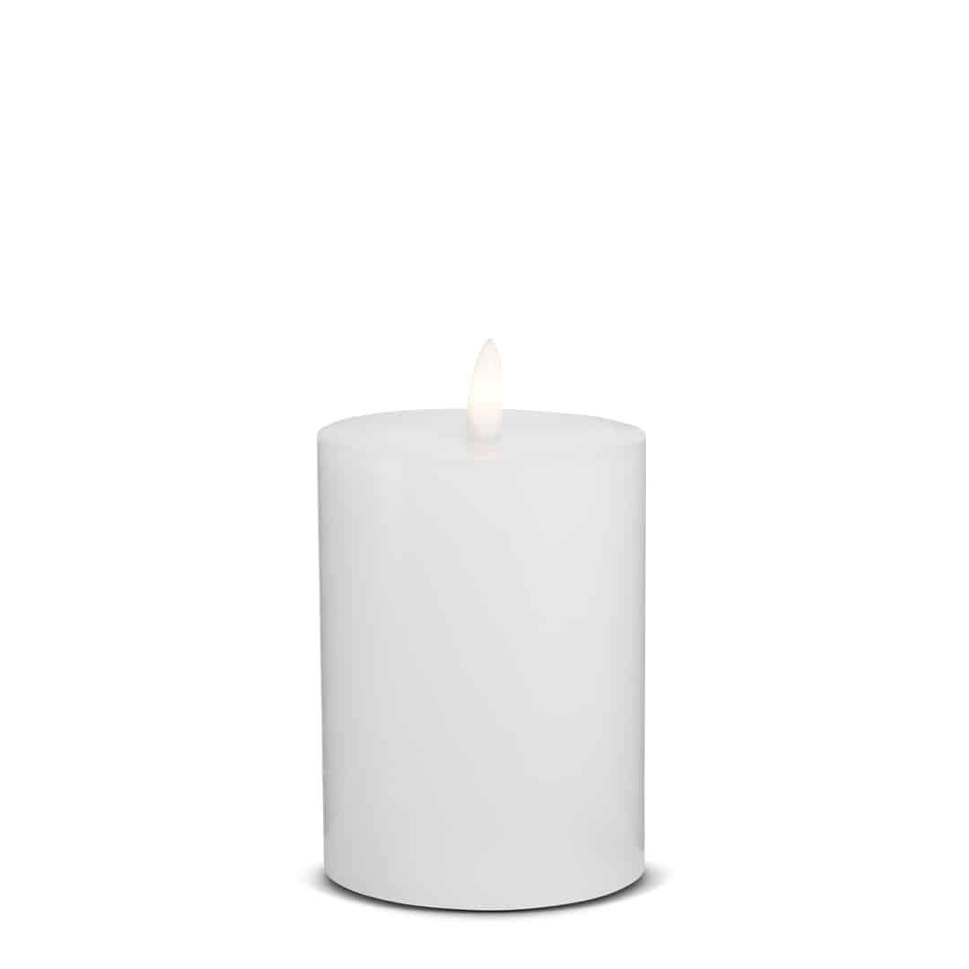 LED-Kerze mit realistisch bewegter Flamme 7,5x12,5cm