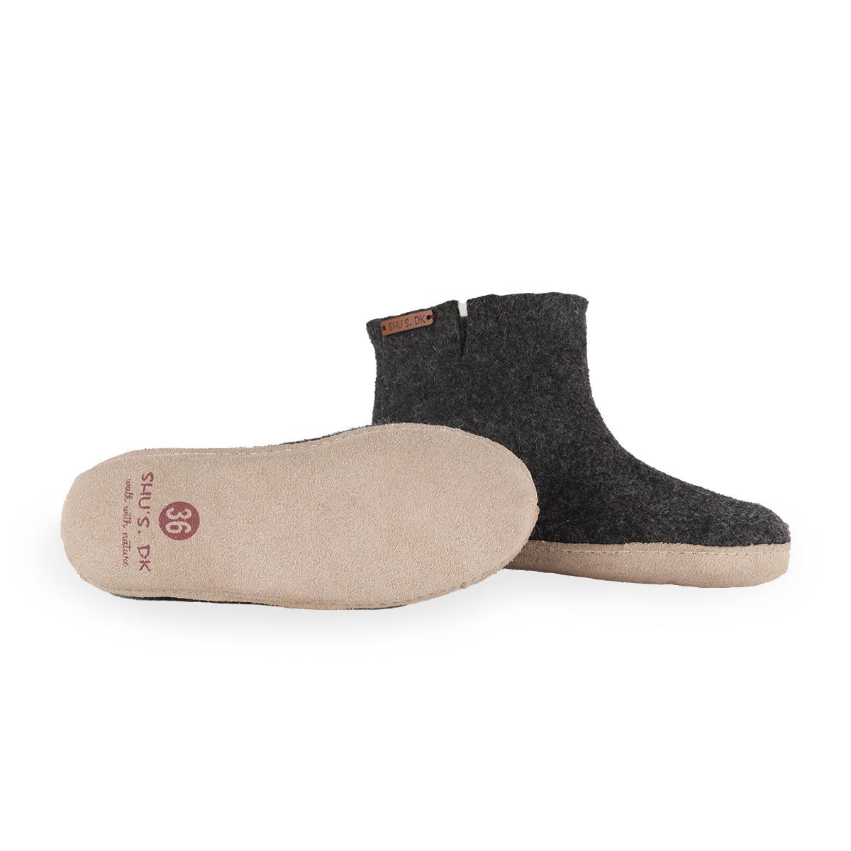 Wollstiefel (100% reine Wolle) - Modell Koks mit Sohle aus Leder