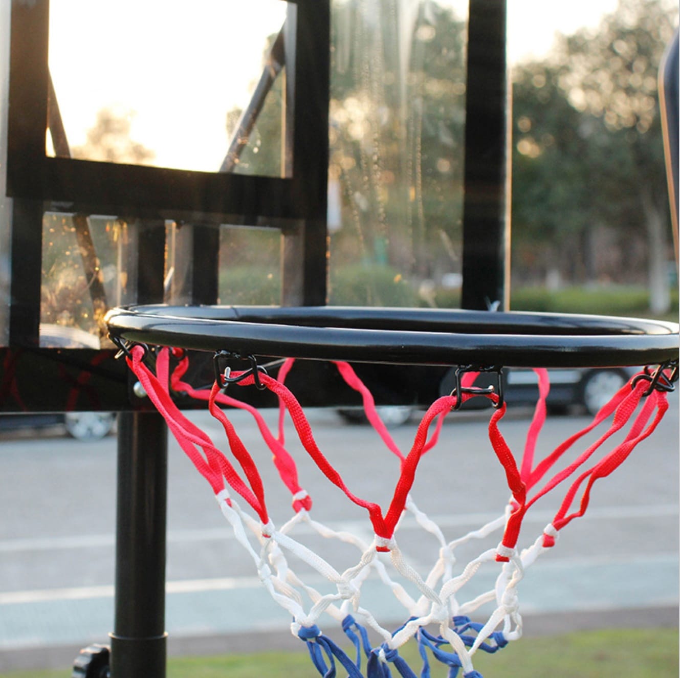 Basketballkorb auf Ständer Ø 34 cm.