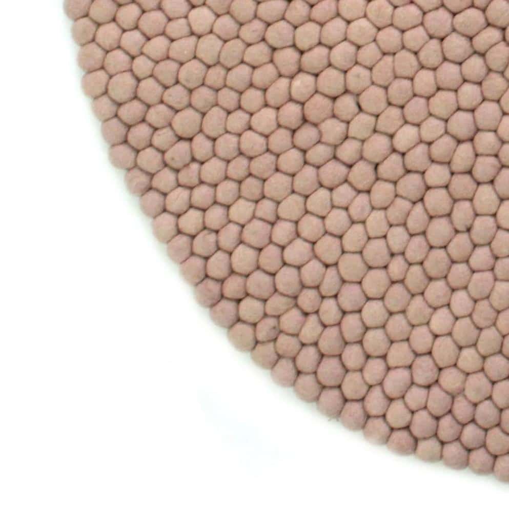 Kugelteppich aus 100 % reiner Nepalwolle – Altrosa
