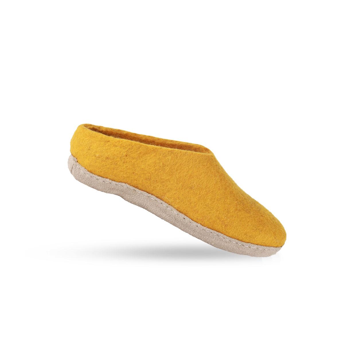 Wollpantoffel (100% reine Wolle) - Modell Curry Gelb mit Sohle aus Leder
