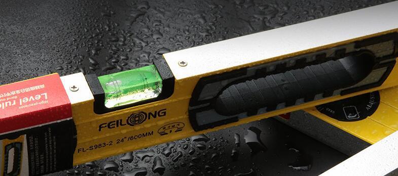 Aluminium-Wasserwaage - 60 cm - 3 Ebenen - magnetische Seiten
